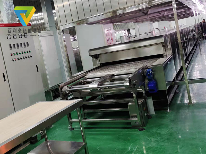 熱烈祝賀我公司新疆客戶定制的馕餅隧道爐已到達(dá)現(xiàn)場(chǎng)安裝！